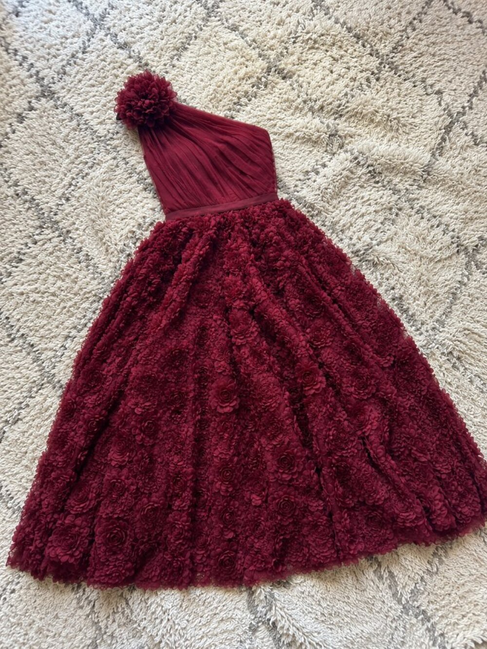 Mac Duggal Ieena One Shoulder Rosette Midi Dress Wine NWT Size 4 - Picture 5 of 6
